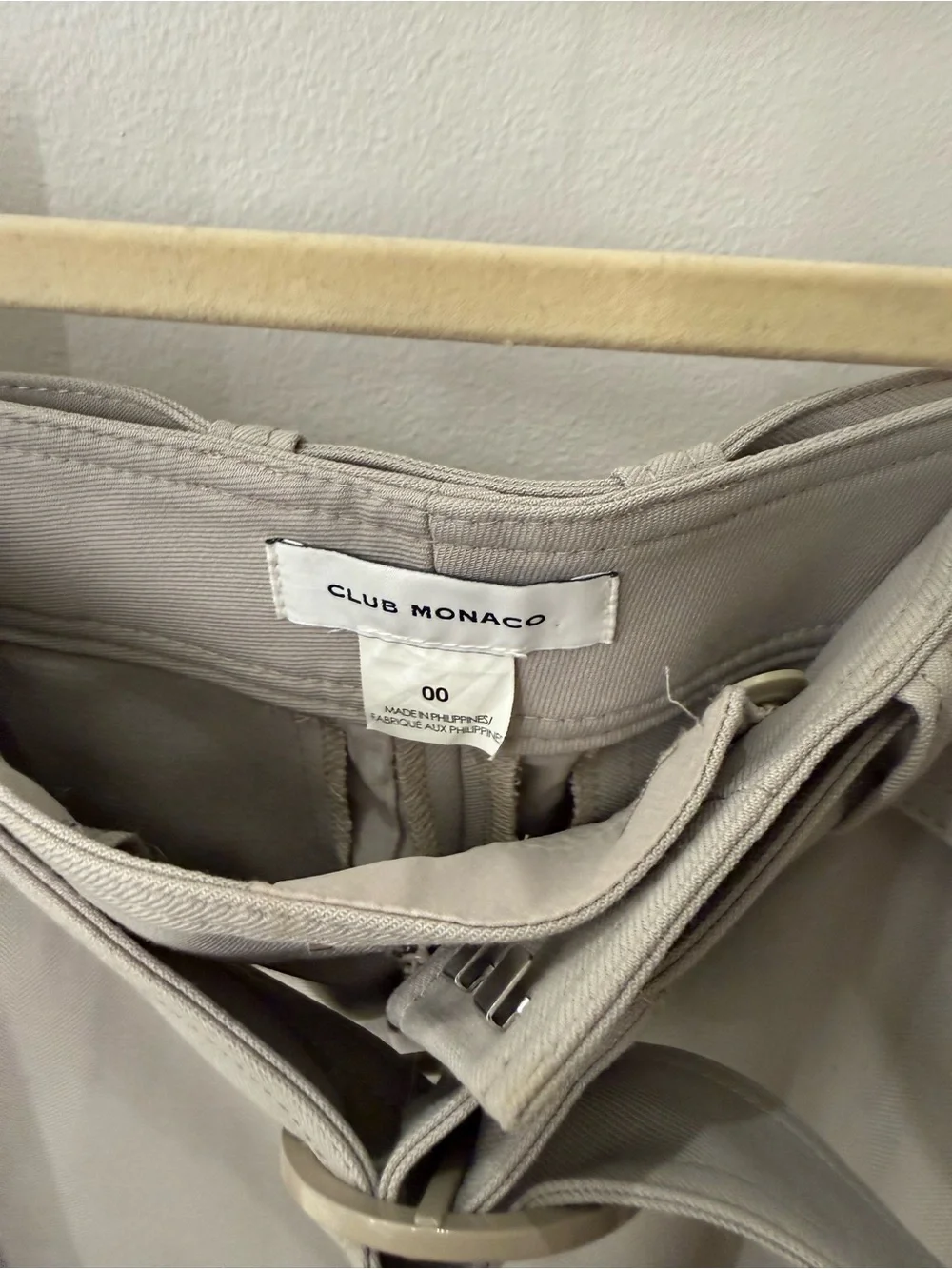 Club Monaco High-Waist Ring Belted Pants in Beige